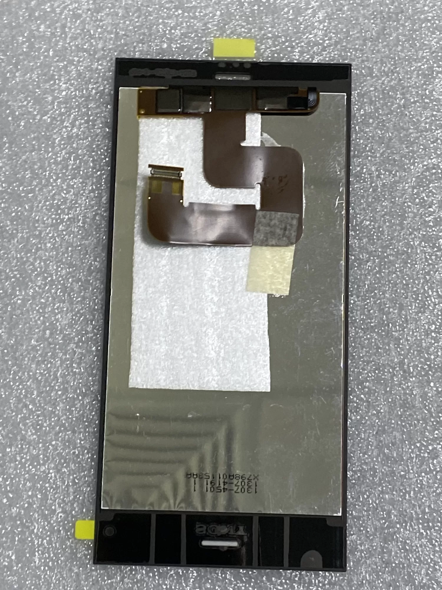 Дисплейный модуль для мобильного телефона Sony Xperia XZ1 (G8342) - изображение1